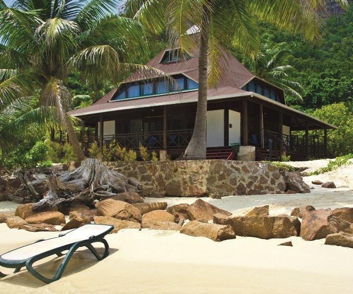 New Emerald Cove Hotel Baie Sainte Anne Екстериор снимка