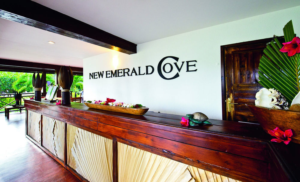 New Emerald Cove Hotel Baie Sainte Anne Екстериор снимка