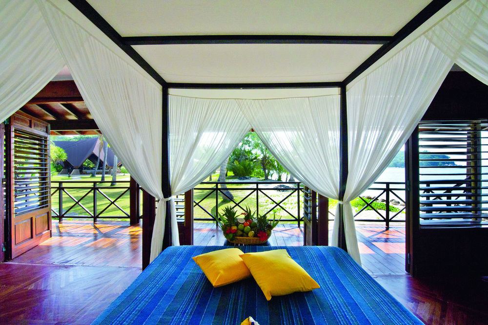 New Emerald Cove Hotel Baie Sainte Anne Екстериор снимка