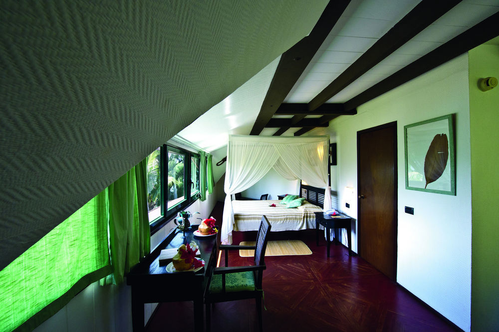 New Emerald Cove Hotel Baie Sainte Anne Екстериор снимка