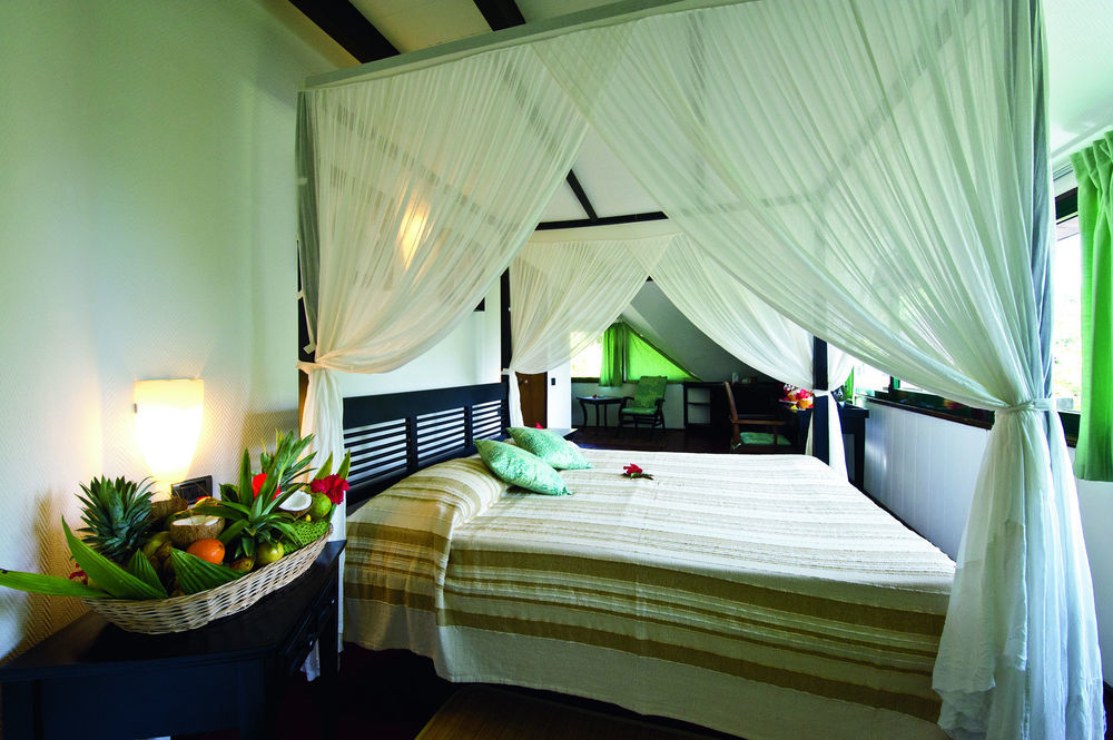 New Emerald Cove Hotel Baie Sainte Anne Екстериор снимка
