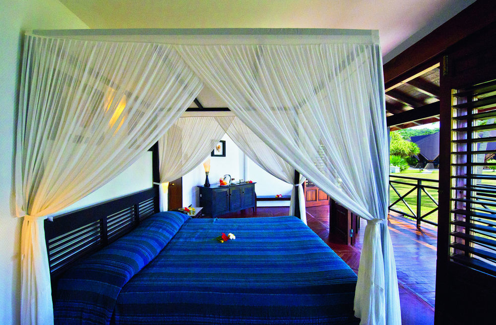 New Emerald Cove Hotel Baie Sainte Anne Екстериор снимка