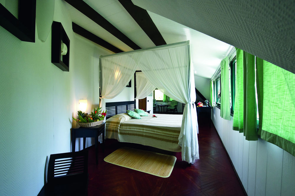 New Emerald Cove Hotel Baie Sainte Anne Екстериор снимка