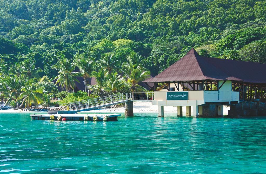 New Emerald Cove Hotel Baie Sainte Anne Екстериор снимка
