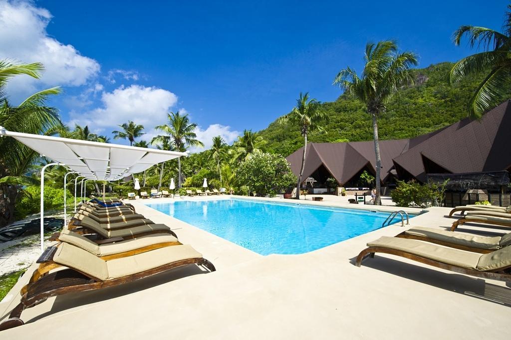 New Emerald Cove Hotel Baie Sainte Anne Екстериор снимка
